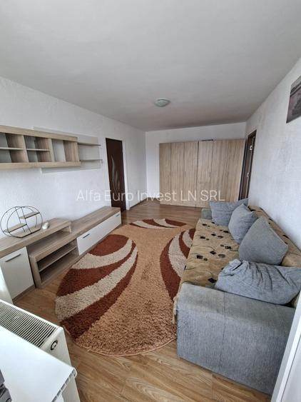 Inchiriez ap 3 camere zona Saturn disponibil imediat - 2