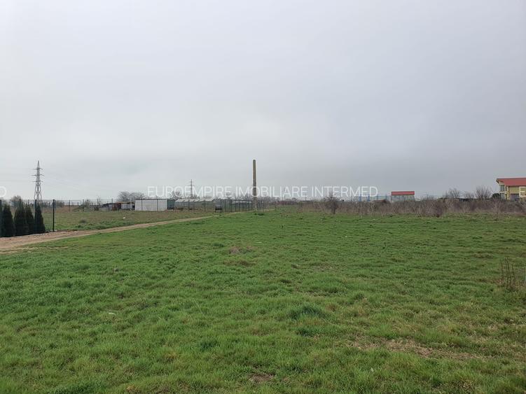 Teren intravilan de vanzare zona KM 5 - 2