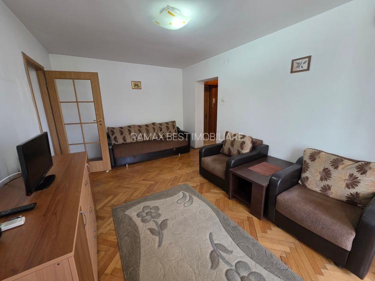 Campia Libertatii intersectie Basarabia, parcul Petrascu,10 minute metrou Muncii - 12