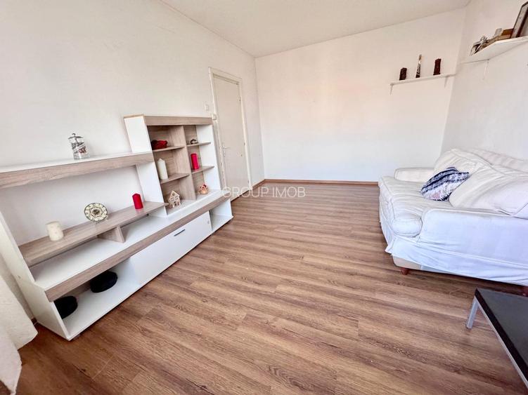 9 MAI - Muzeu, Apartament 2 cam decomandat, etaj 3/4, centrala - 2
