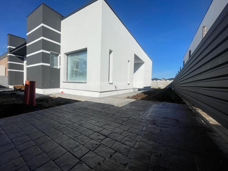 Casă individuală parter ,4 camere,teren 412 mp/Com.Berceni - 2