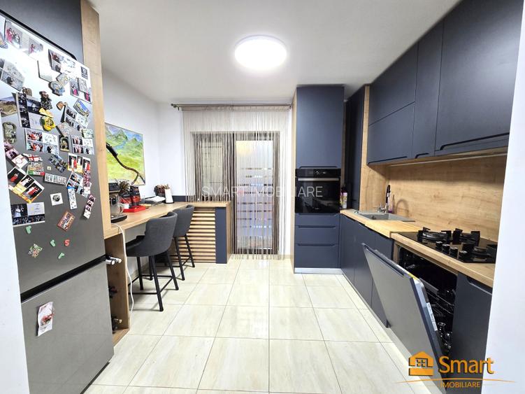 Proprietatea Breazu , teren 624mp, 2 case , beci , asfalt - 7