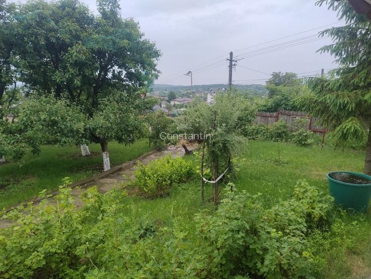 Casă de vânzare în Cucorăni - 8