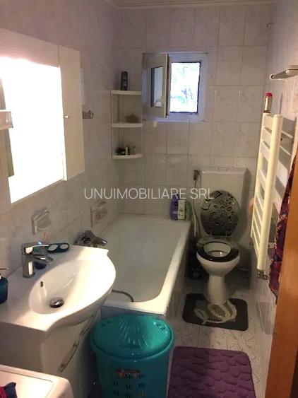 Apartament 2 camere complet renovat zona Policlinica 2 - 8