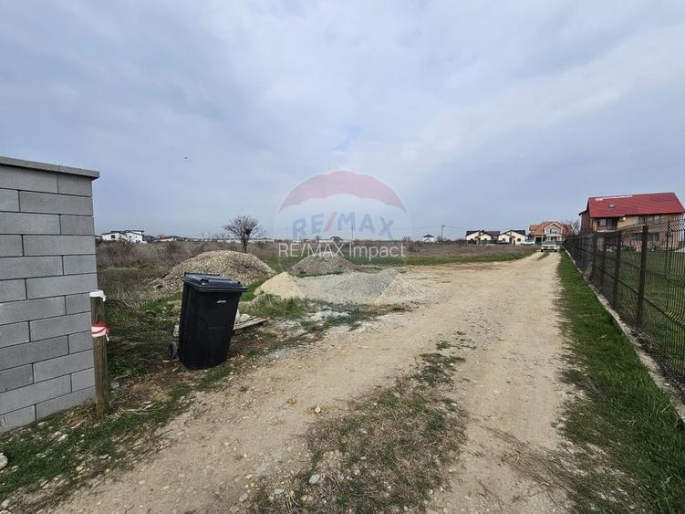 Teren de vanzare pentru casa 621mp plus drum Domnesti, str Diana - 3