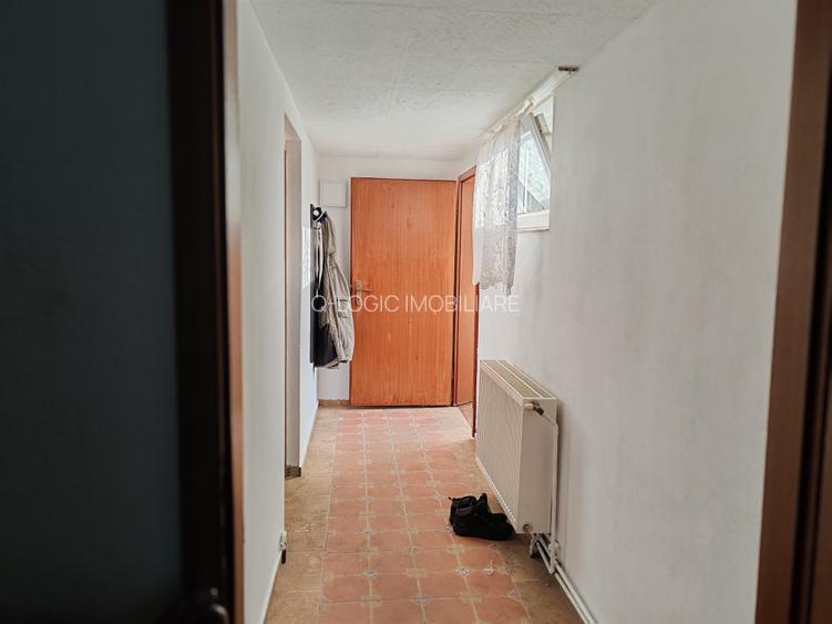 Casa 7 camere libera la vanzare SATU NOU - 33