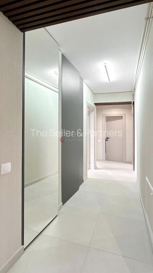 Structura Generoasa Zona Coresi Mall - 22