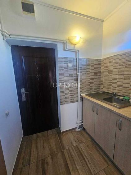 Zimbru - garsoniera mobilata utilata, libera - 4