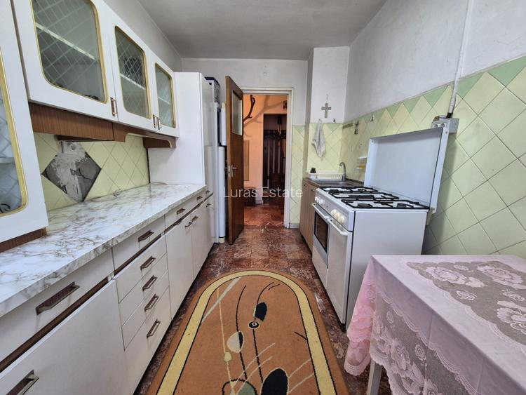 Apartament 3 camere de vânzare – Zona Centrală, decomandat - 5