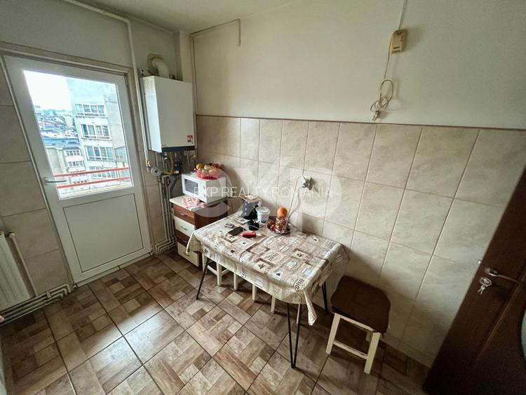 Apartament cu 3 camere de vânzare – zona Calea București - Județean - 13