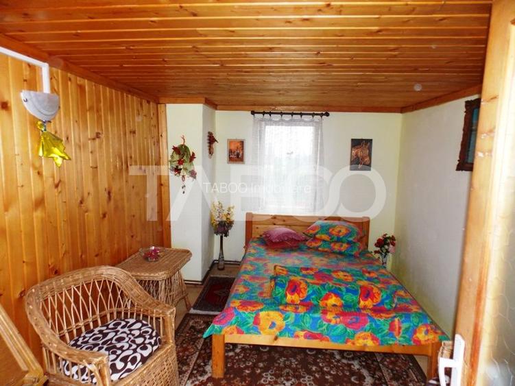 Pensiune la cheie 13 camere  15 locuri parcare si teren 3000 mp - 39