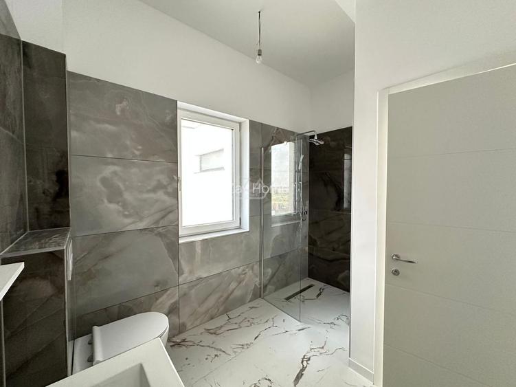 Etaj 1. Balcon mare. Loc de parcare. - 4