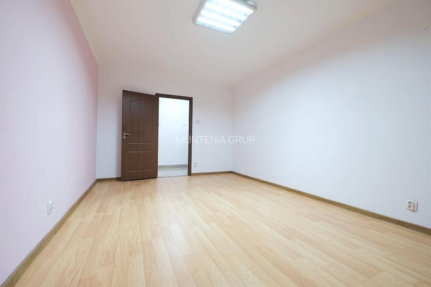 BANEASA - Bld. Aerogarii (stradal) apartament 3 camere decomandate, PARTER - 3