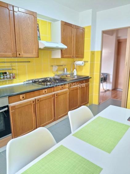 Proprietar vand apartament cu 4 camere - 6
