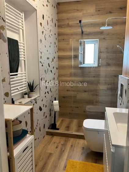 Casa de vanzare renovata complet 2025 Centru Civic - 10