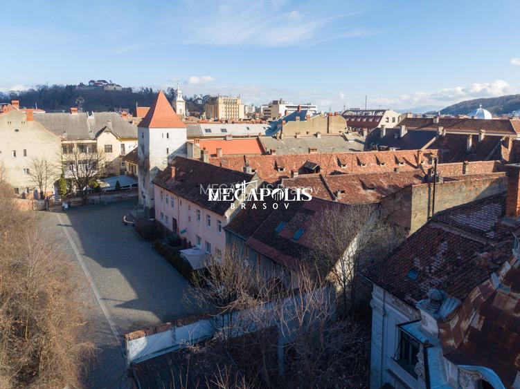 Apartament 2 camere | Piața Sfatului – Centrul Istoric | 50 mp - 24