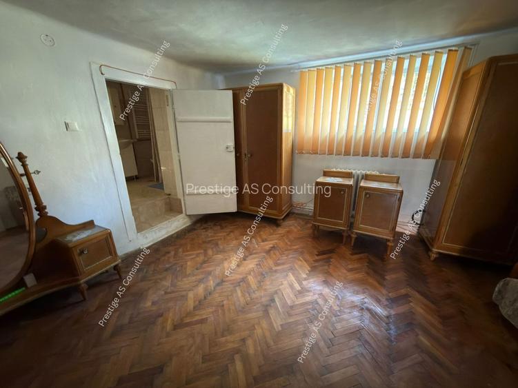 Casa individuala 2 apartamente | 310 mp utili |  clinica / birouri Elisabetin - 7