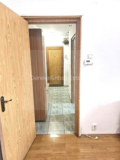 Apartament 2 camere decomandat-Zarnesti - 8