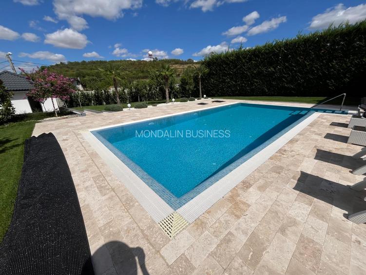 Vilă cu 7 camere, P+E, Piscină, 1102mp teren, Dealuri, Oradea. - 3