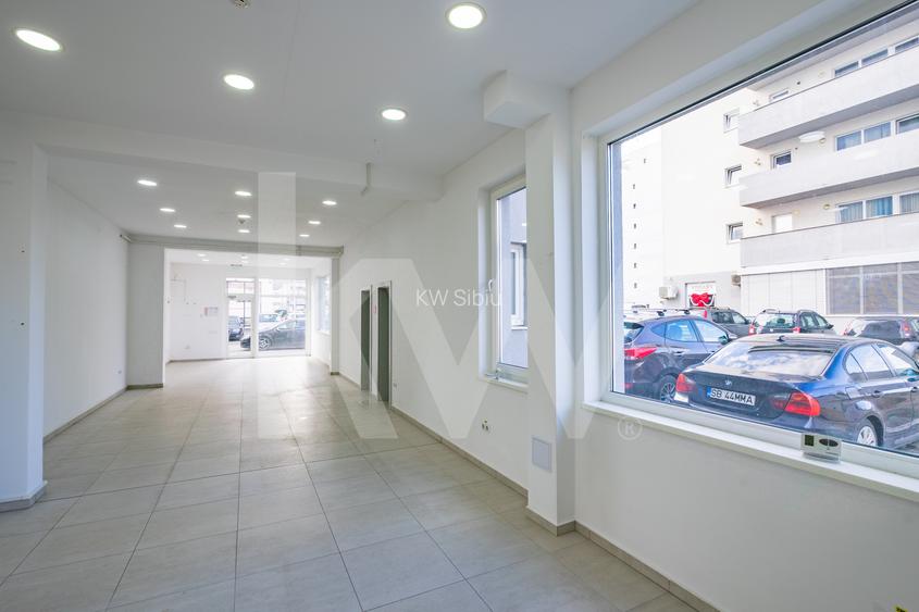 Spatiu comercial finisat 174mp vitrina Dna Stanca ideal showroom clinica - 8