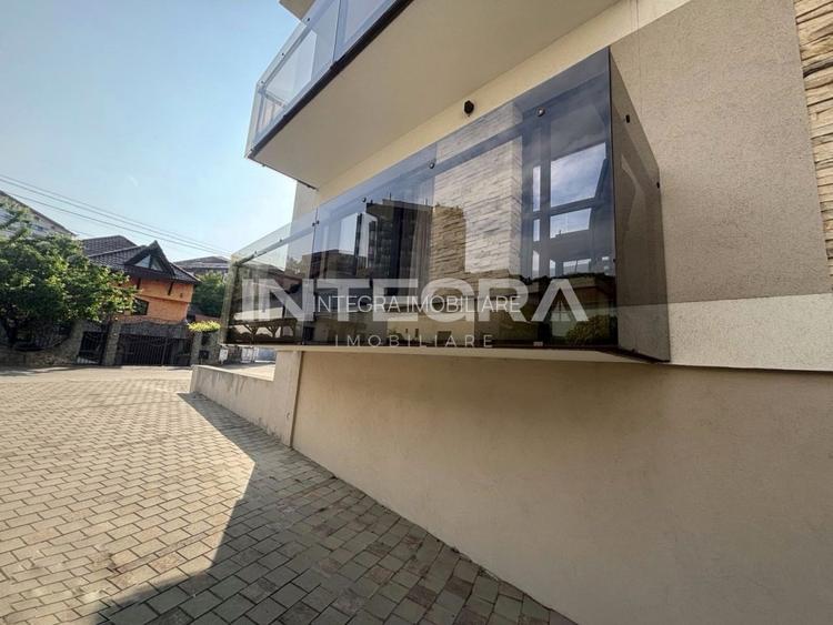 Apartament  Lux 3 Camere | 2 Parcari | Zona Verde | str. Eugen Lovinesc - 11