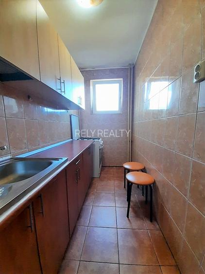 Vanzare garsoniera Titan / Codrii Neamtului / decomandata / etaj 8 / 10 - 6