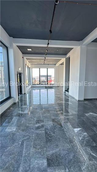 Spatiu Comercial - 230 mp - Showroom - Comert - Servicii - 4