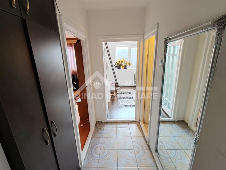Apartament cu 4 camere, 2 bai, 1 balcon,  Manastur Strada Mehedinti - 12