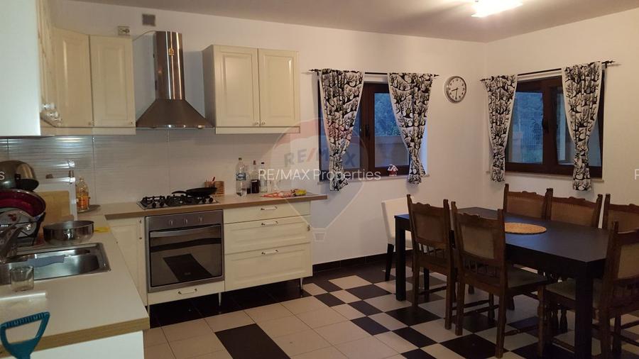 De vanzare vila langa lac la Moara Vlasiei - 4