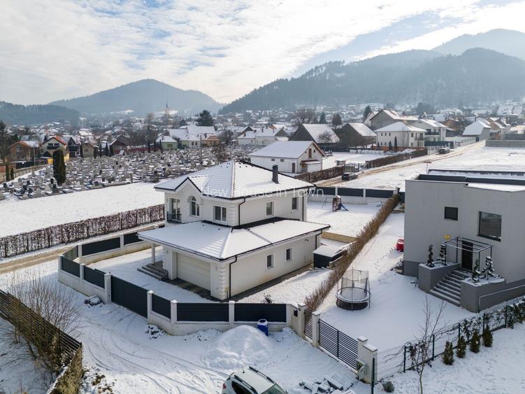 Casă ideală pentru familie în Brașov, Bunloc – spațioasă, luminoasă, priveliște - 54