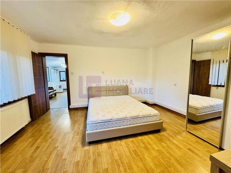 Casa de vanzare Piata Cluj | teren 336 mp | doua apartamente si anexe - 4
