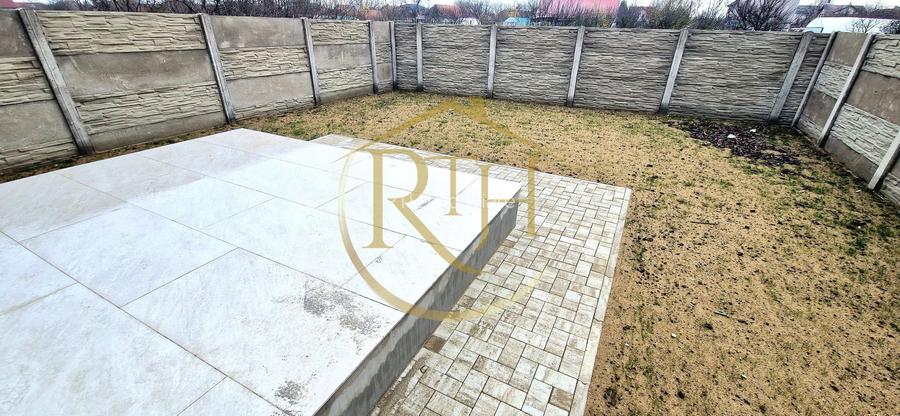 Duplex de vanzare cu 4 camere,2 bai,250 mp teren-Mosnita Veche zona Centrala. - 3