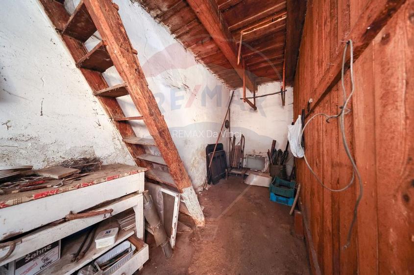 Casă / Vilă cu 10 camere de vânzare în zona Ultracentrală Râșnov - 14