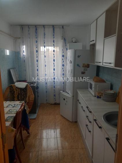 Apartament 3 camere, confort 1 decomandat, zona Vidin. - 2