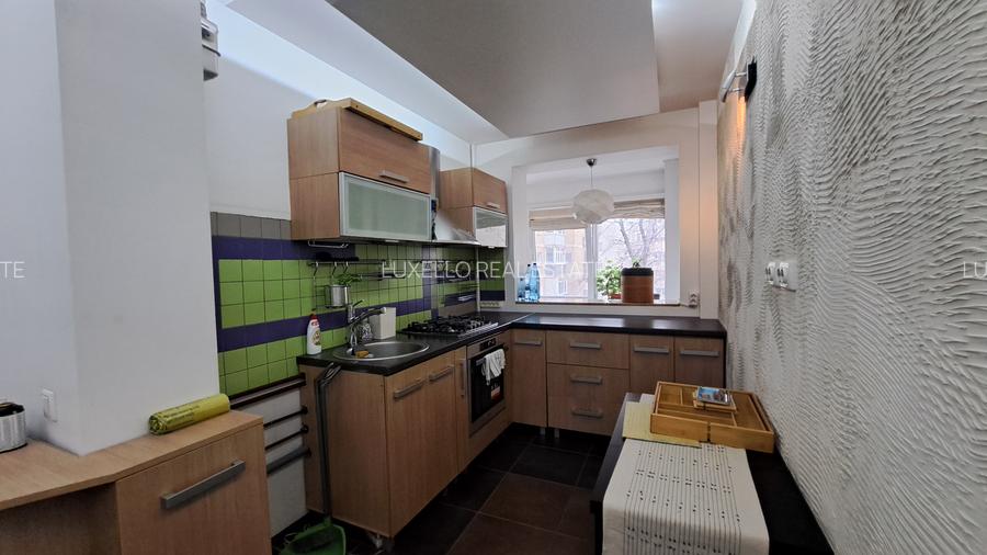 Apartament 3 camere, renovat, poziție retrasă (nu la bulevard) – Metrou 500 m - 28