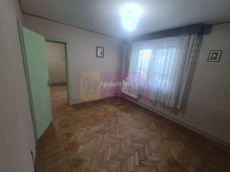 Apartament cu 2 camere de vanzare in Campina - Zona Piata Centrala - 3