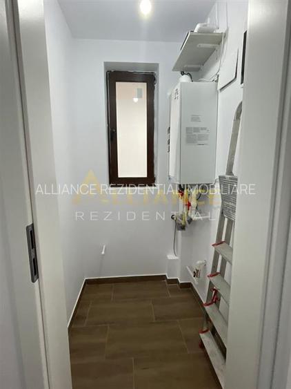 Casa individuala - 300 mp - 5 camere - 3 bai - 15