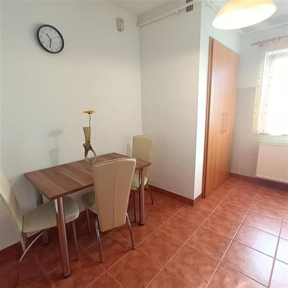 Apartament 4 camere decomandat si 2 balcoane Strand