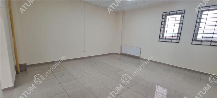Spatiu comercial cu vad 132 mp utili si 6 locuri de parcare Turnisor