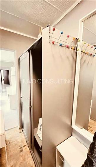 Vanzare Apartament 3 Camere Semidecomandat Bd.Ctin.Brancoveanu - 10