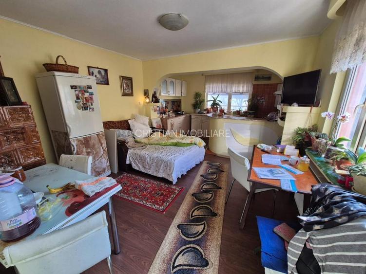 170mp utili Vila P+1+M Teren 200 mp, 5 Cam caramida Chercea - 11