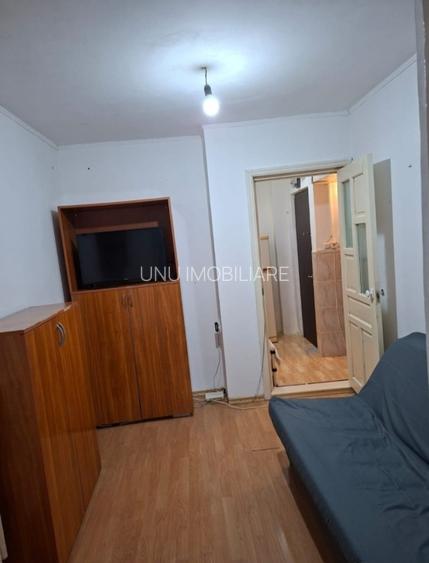 Podul de Fier-Profesor Paul-Garsoniera 19mp -bloc de aparamente - 3