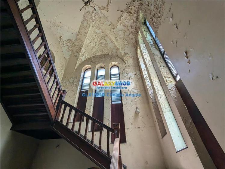 Cismigiu, vila neoromaneasca, suprafata construita 3000 mp, teren 1760 - 24