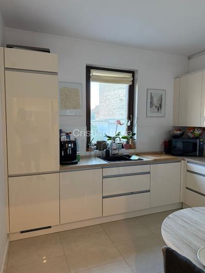 Apartament deosebit in vila, 4 camere in vila, 120 mp utili, curte si anexa - 5