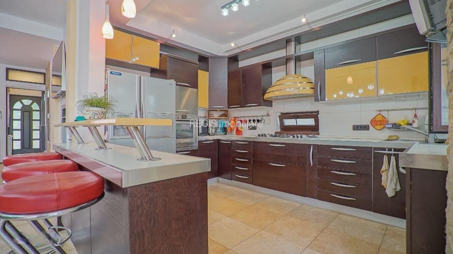 Casa Individuala cu Curte Zona Florilor - 10