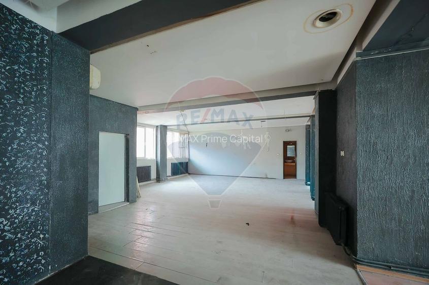 De închiriat – Spațiu comercial 281 mp,  Bulevardul Decebal - 9