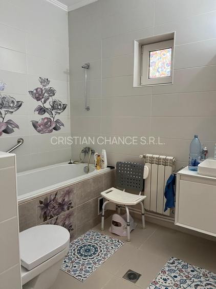 8133  Casa 5 camere Centru - 4