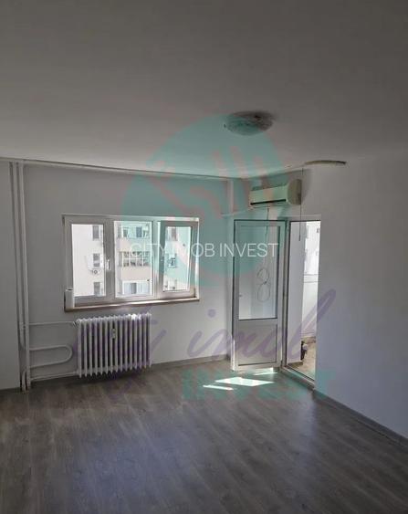 Garsoniera la 6 minute distanta de metrou - 3