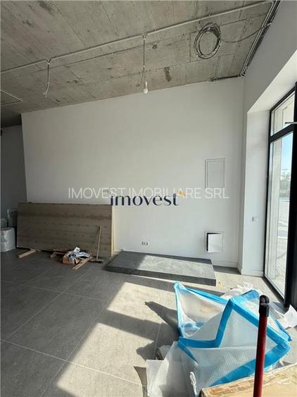 Spatiu comercial cu 3 locuri de parcare in complexul Smarald - 11