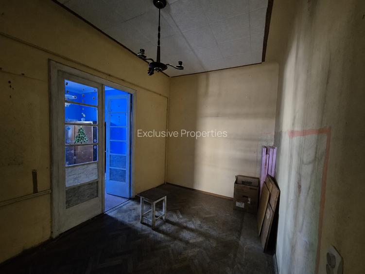 Apartament in vila intr-o zona foarte buna - 3